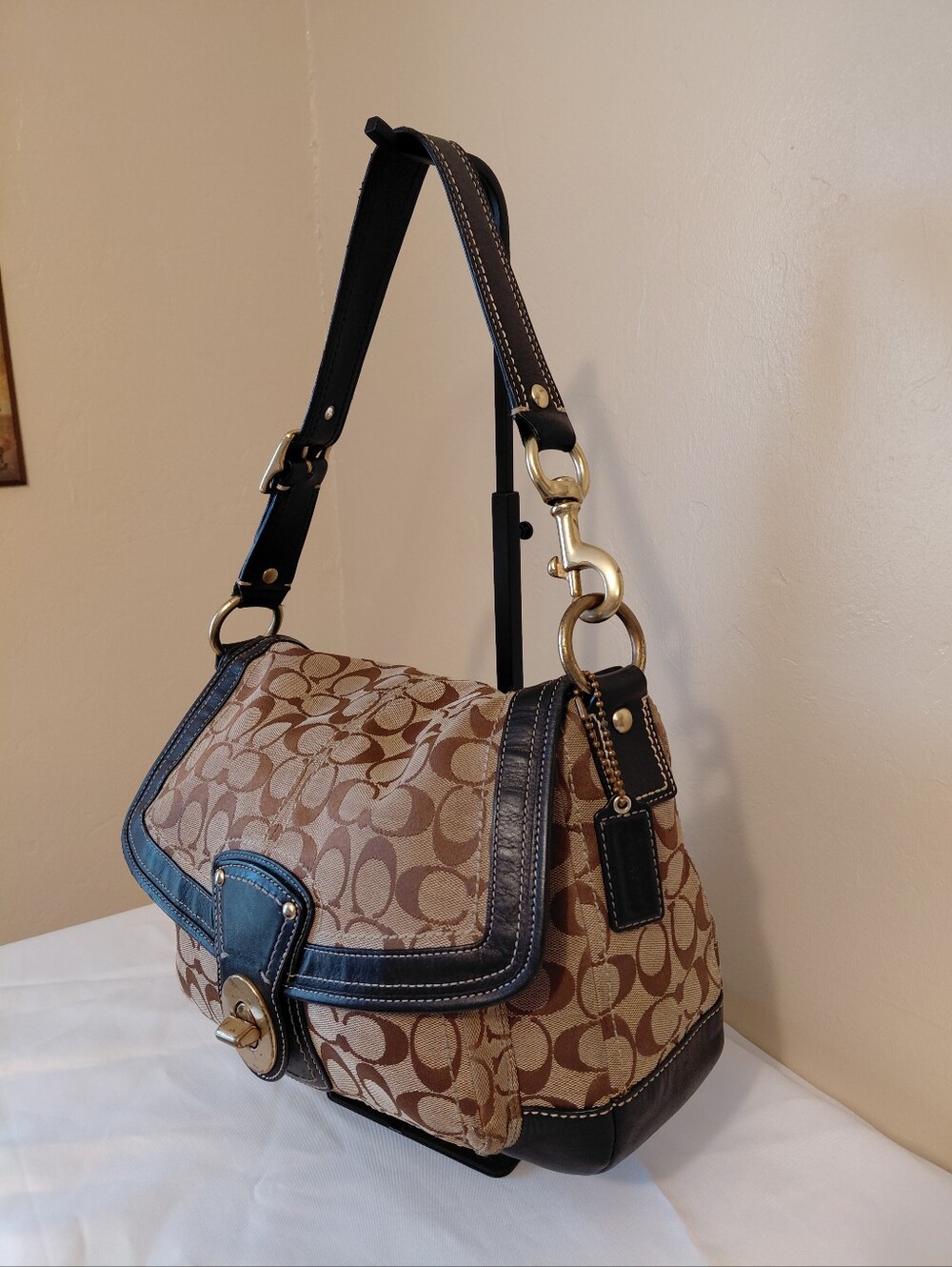 Coach Legacy Ali Signature Turnlock Shoulder Bag With COA - Picture 4 of 15